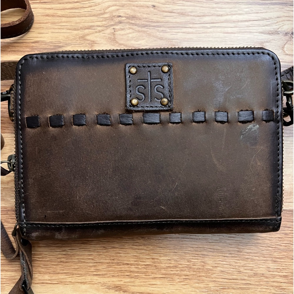 STS Cross body/wristlet